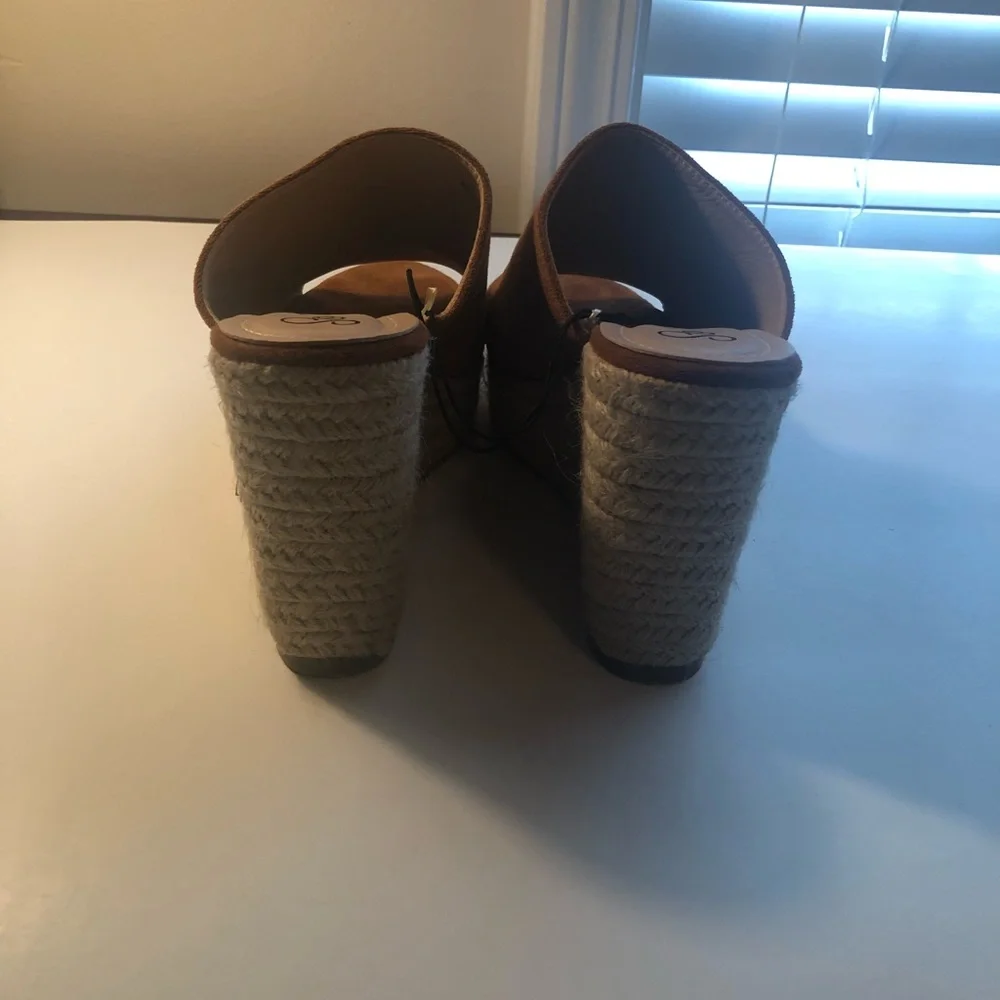 Forever 21 Brown Suede Espadrille Slide Mules